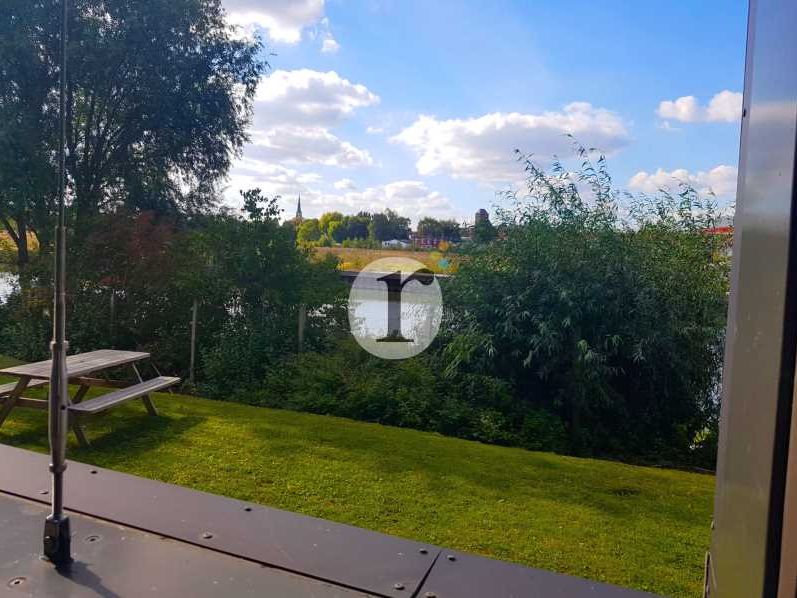 Aires d'Entreprises vous propose, à la location d