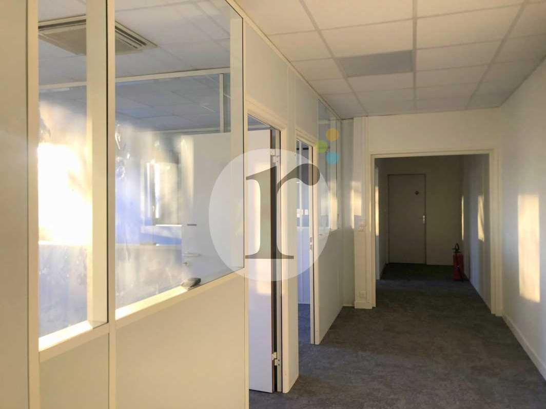 Aires d'Entreprises vous propose à la location ce