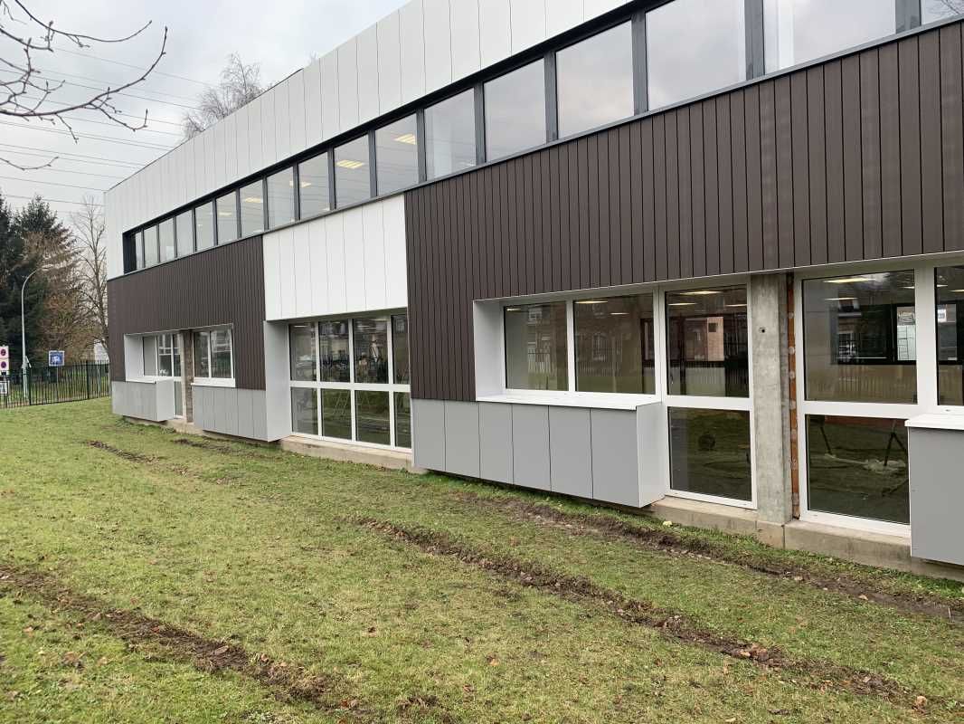 Aires d'Entreprises vous propose, à la location,