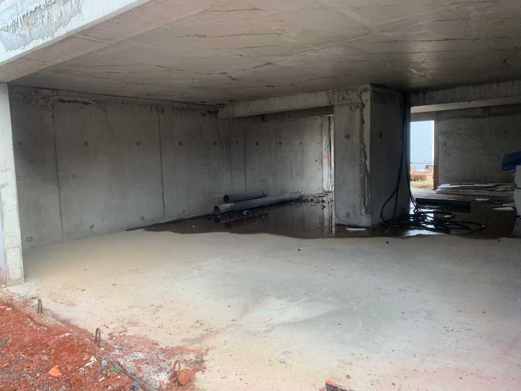 Disponible à l'achat ou à la location, locaux com