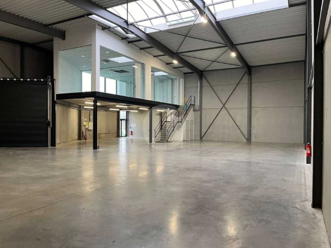 Aires d'Entreprises vous propose, à la locartion,