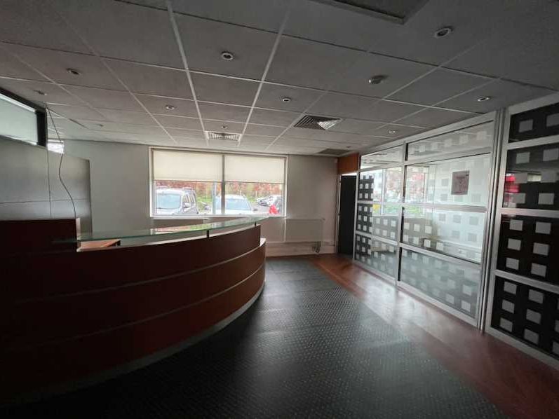 Belle surface de bureaux disponible à la location