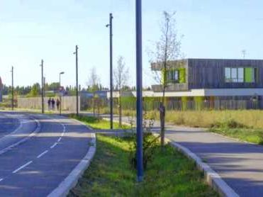 Aires d'Entreprises vous propose à la location 16