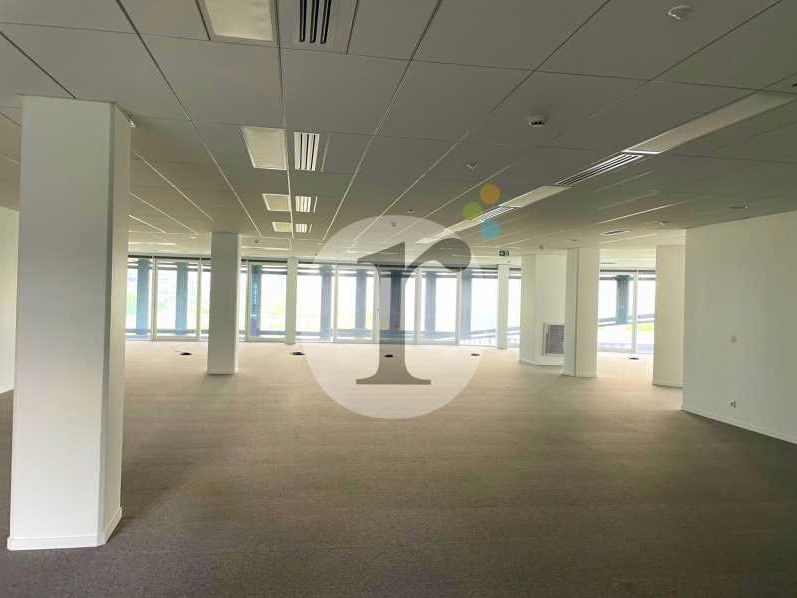 Aires d'Entreprises vous propose à la location ce