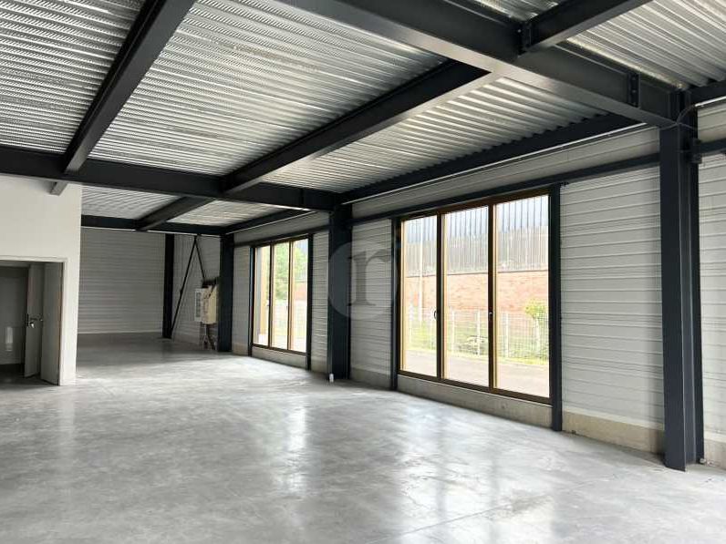 Aires d'Entreprises vous propose à la location,  