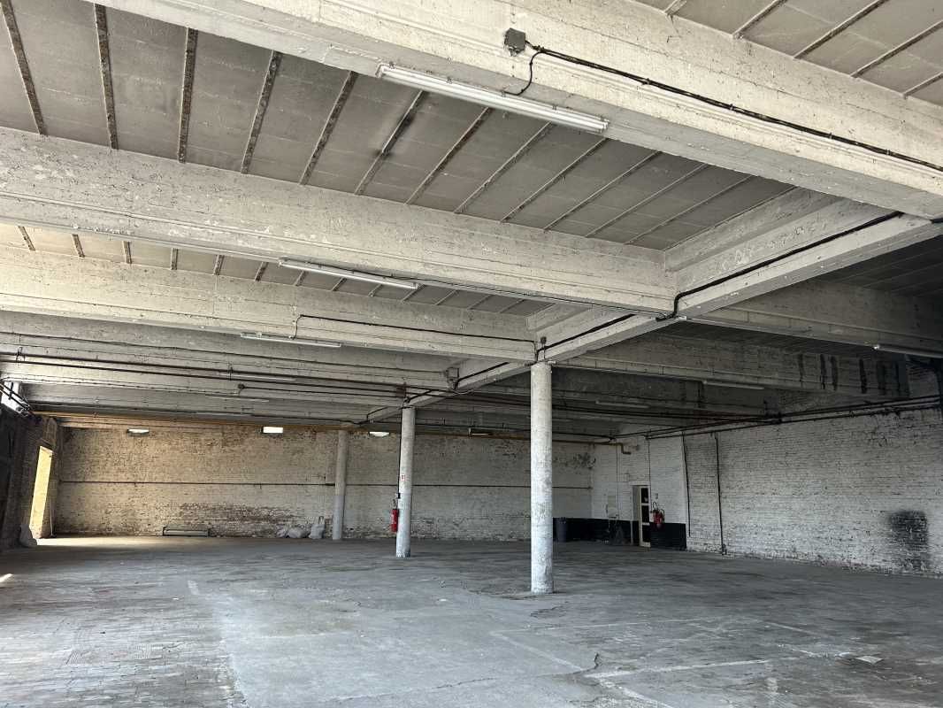 Aires d'Entreprises vous propose, à la location, 