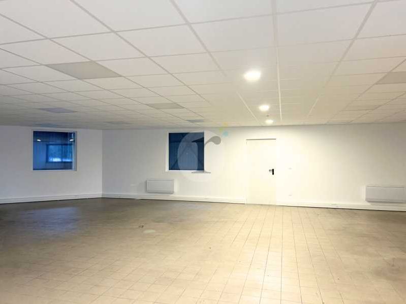 Aires d'Entreprises vous propose, à la vente ou à