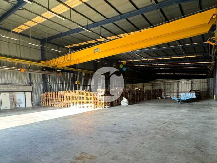 Aires d'Entreprises vous propose, à la location, 