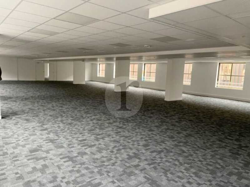 Aires d'Entreprises vous propose, à la location, 