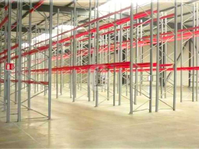 Aires d'Entreprises vous propose, à la location,