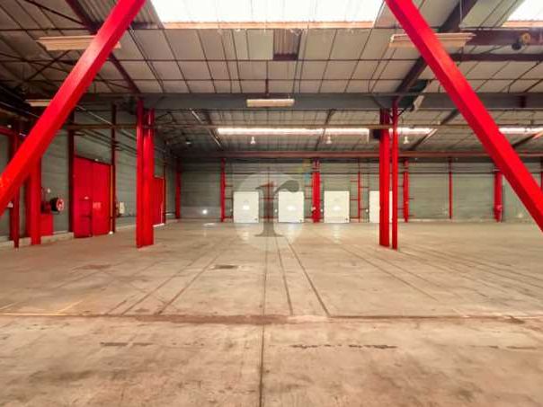 Aires d'Entreprises vous propose, à la location, 