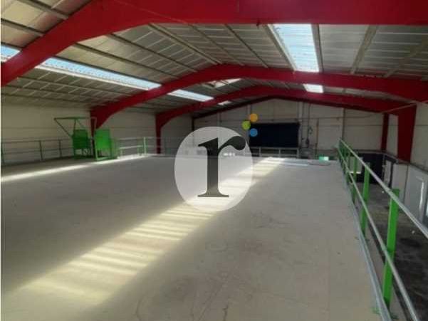 Aires d'Entreprises vous propose, à la location, 