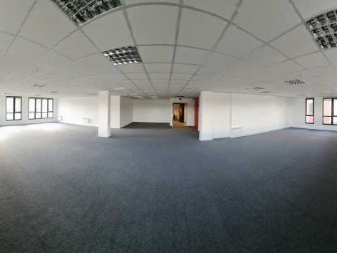 Aires d'Entreprises vous propose, à la location, 