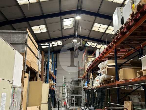 Aires d'Entreprises vous propose, à l'acquisition