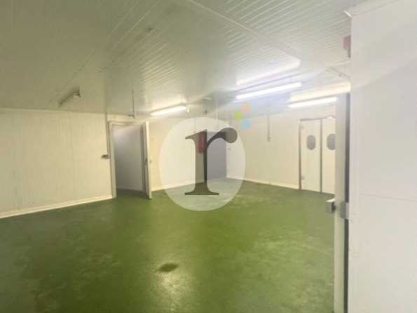 Aires d'Entreprises vous propose, à l'acquisition