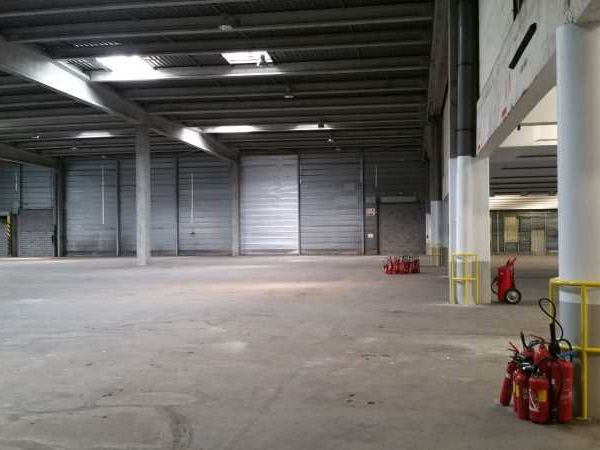 Aires d'Entreprises vous propose, à la location e