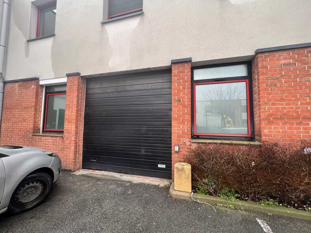 Aires d'Entreprises vous propose, à la location,