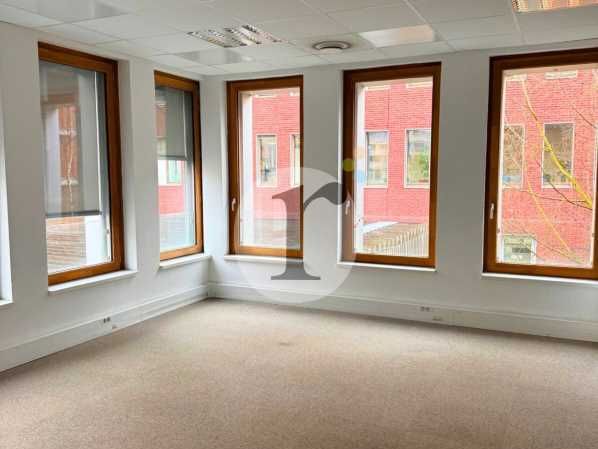 Aires d'Entreprises vous propose, à la location e