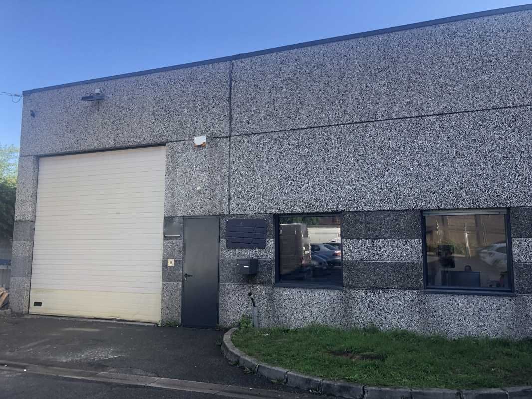 A louer à Tourcoing, 2 cellules d'activité mitoye
