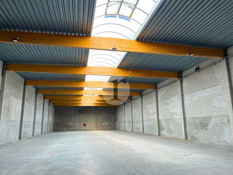 Aires d'Entreprises vous propose, à l'acquisition