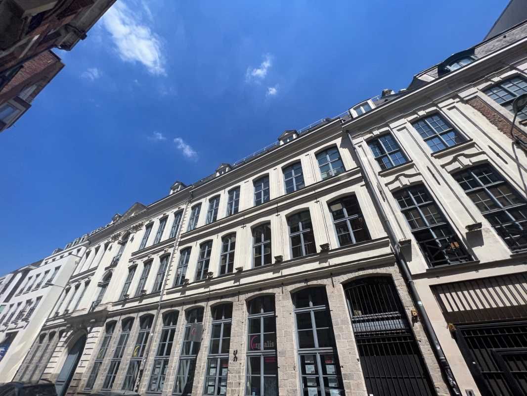 A LOUER OPÉRA LILLE Bureaux situés en plein de co