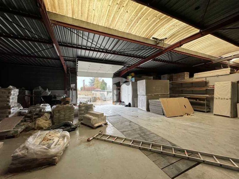 Aires d'Entreprises vous propose , à la vente, ce