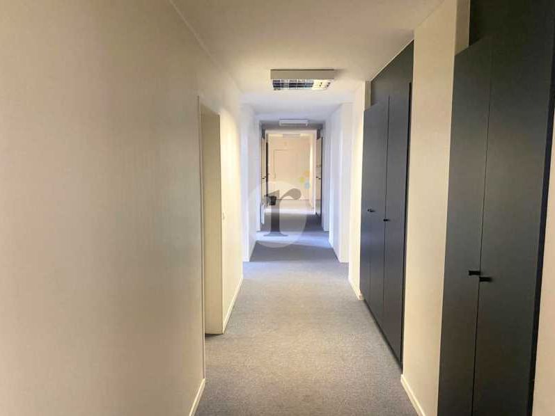 Aires d'Entreprises vous propose, à la location, 