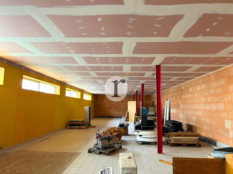 Aires d'Entreprises vous propose, à la location,