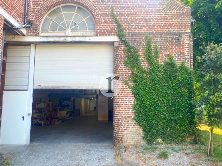 Aires d'Entreprises vous propose, à la location, 