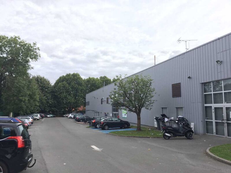 Aires d'Entreprises vous propose, à la location, 