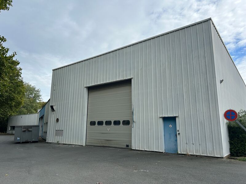 Aires d'Entreprises vous propose à la vente ou à 