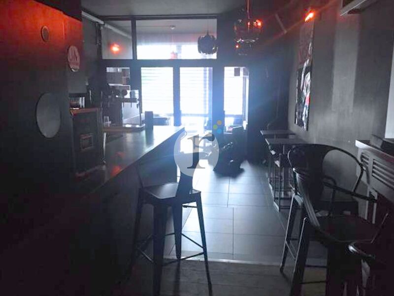 Aires d'Entreprises vous propose, à la location, 