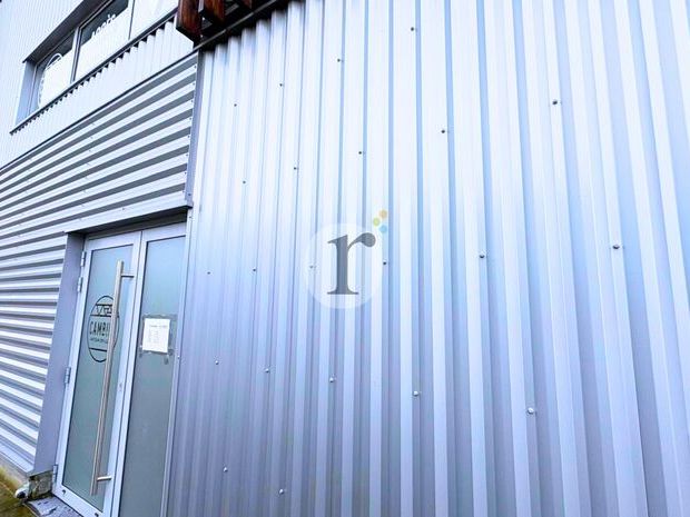 Aires d'Entreprises vous propose, à la location, 