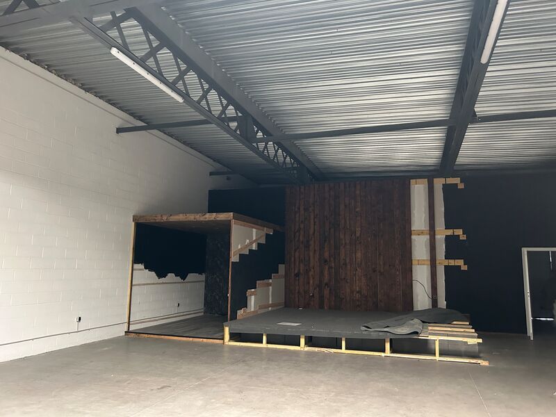 Aires d'Entreprises vous propose, à la location, 