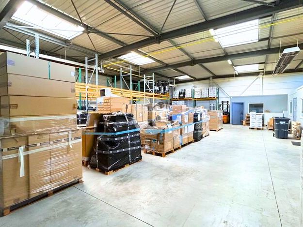 Aires d'Entreprises vous propose à la location ce