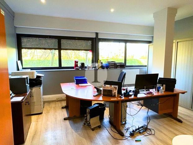 Aires d'Entreprises vous propose à la location ce