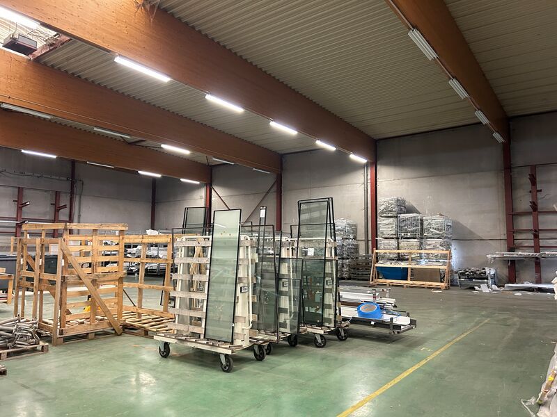 Aires d'Entreprises vous propose à la vente ce lo