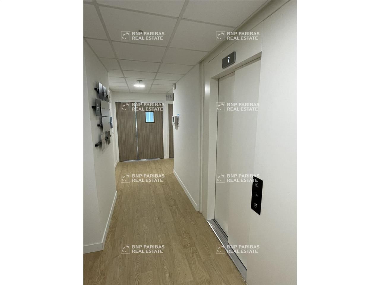 574.71 m² pour ce bureaux en location à Tours