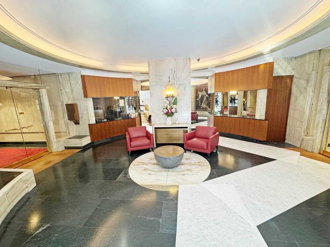 144.5 m² pour ce bureaux en vente à Paris