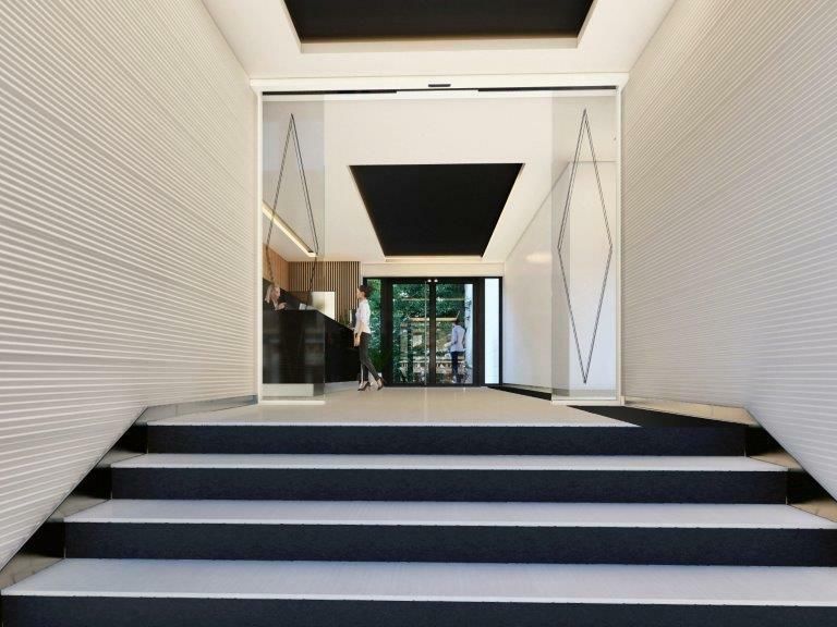 2502 m² pour ce bureaux en location à Levallois perret