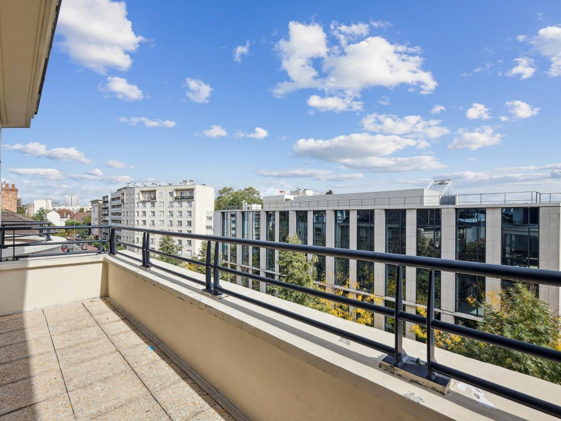 Vente Bureaux 3687.46 m² divisibles 92340 Bourg la reine