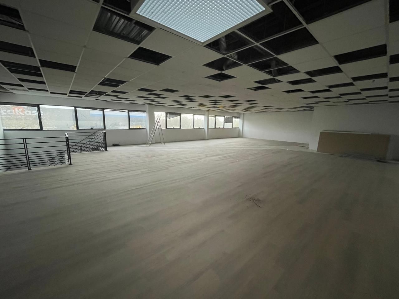 Location Bureaux 235 m² non divisibles 95150 Taverny