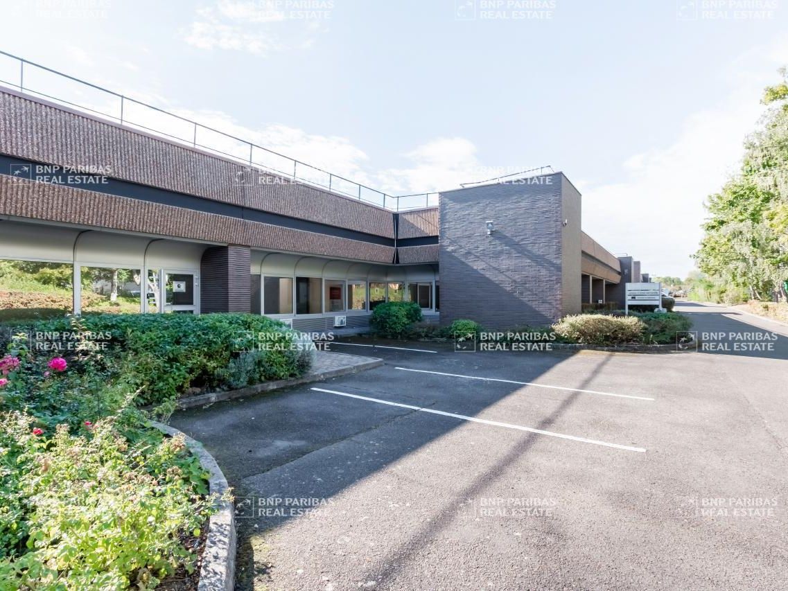 Location PME-PMI 1776 m² divisibles 78190 Trappes