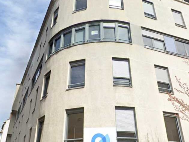 Lyon 3 au pied du métro Sans Souci, des plateaux 