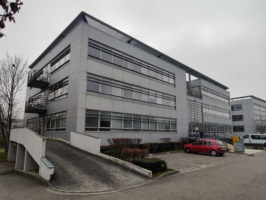 Saint-Priest, au sein du parc Technologique, nous