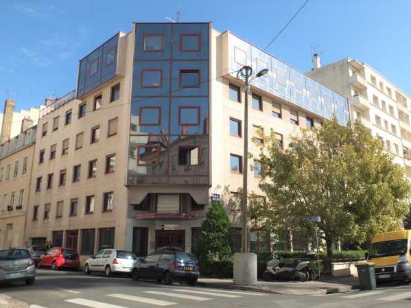 Nous vous proposons une surface de bureaux à la l