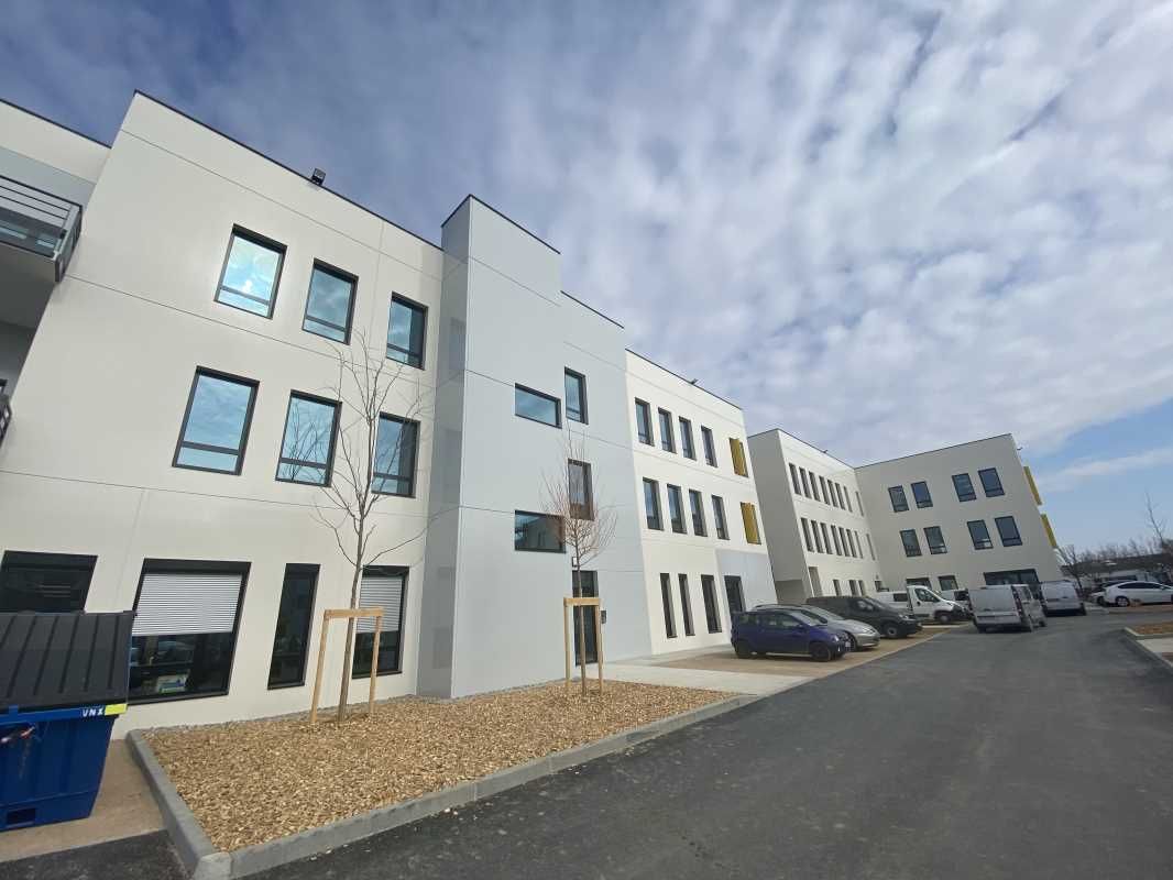 Nous vous proposons à la vente des bureaux de dif