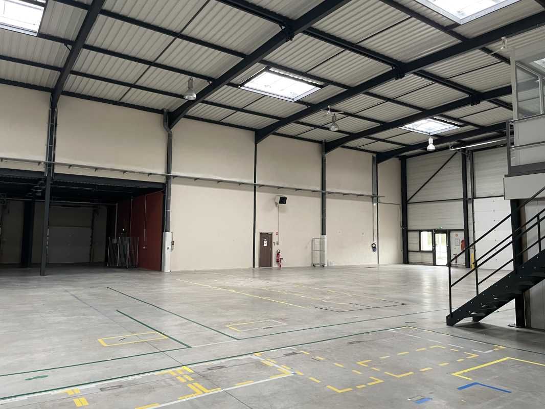 Nous vous proposons à la location un local d'acti