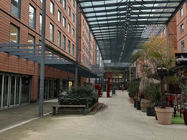 Dans un cadre d'exception, en bordure de Rhône et