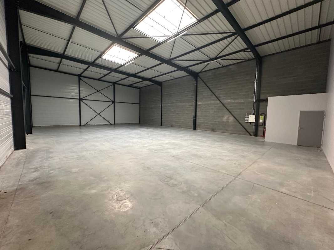 Nous vous proposons à la location un local d'acti